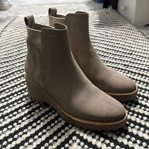 Dolce Vita women’s heeled slip on boots